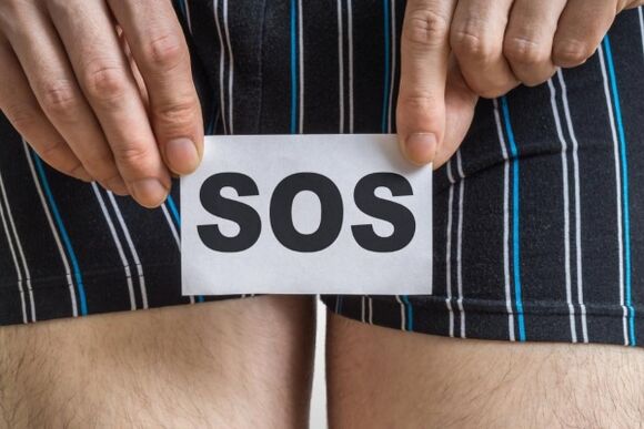 Ein Mann mit bakterieller Prostatitis muss behandelt werden